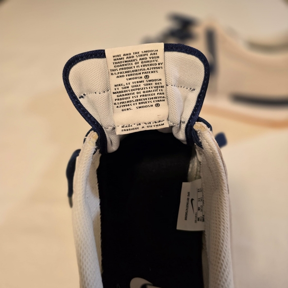 Nike Internationalist Suede Men's Shoes - Picture 10 of 13